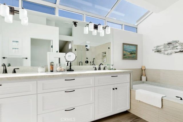 305 Saint Thomas, Oak Park, CA 91377