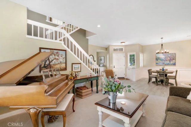 305 Saint Thomas, Oak Park, CA 91377