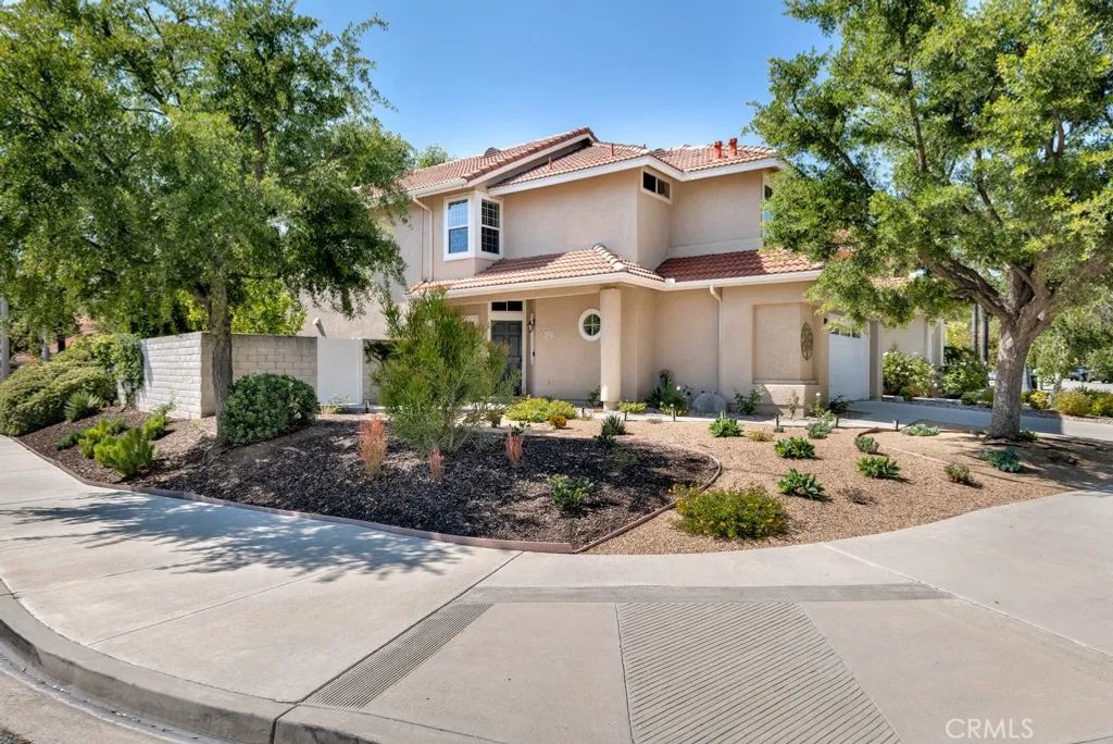 305 Saint Thomas, Oak Park, CA 91377
