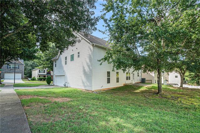 3502 Louella Lake Court, Snellville, GA 30039