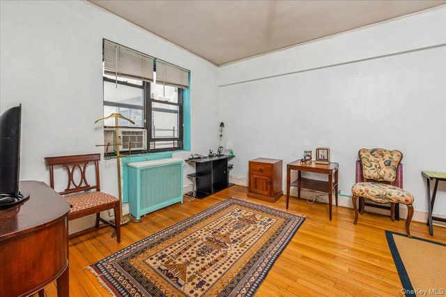 17 N Chatsworth Avenue 3L, Larchmont, NY 10538