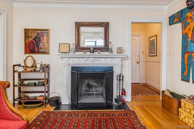 17 N Chatsworth Avenue 3L, Larchmont, NY 10538