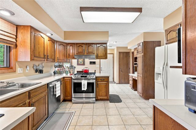8356 NW 28th Street, Ankeny, IA 50023