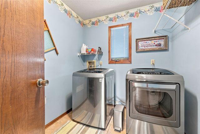 8356 NW 28th Street, Ankeny, IA 50023