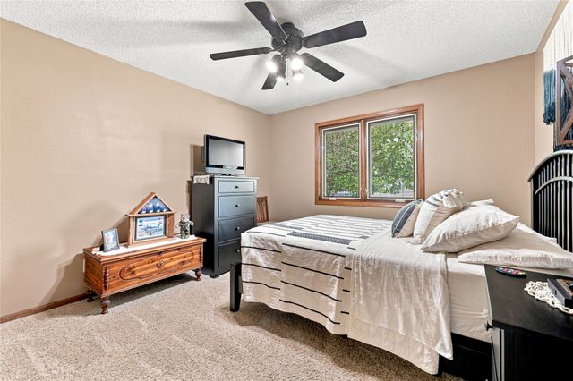 8356 NW 28th Street, Ankeny, IA 50023