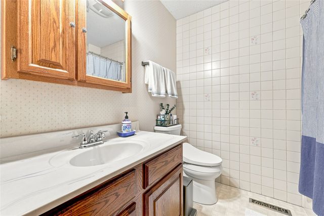 8356 NW 28th Street, Ankeny, IA 50023