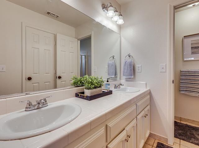 42485 John Muir Drive, Coarsegold, CA 93614