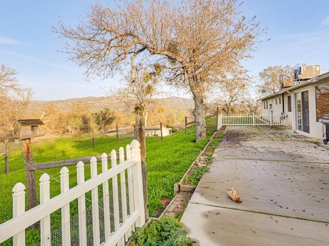 42485 John Muir Drive, Coarsegold, CA 93614