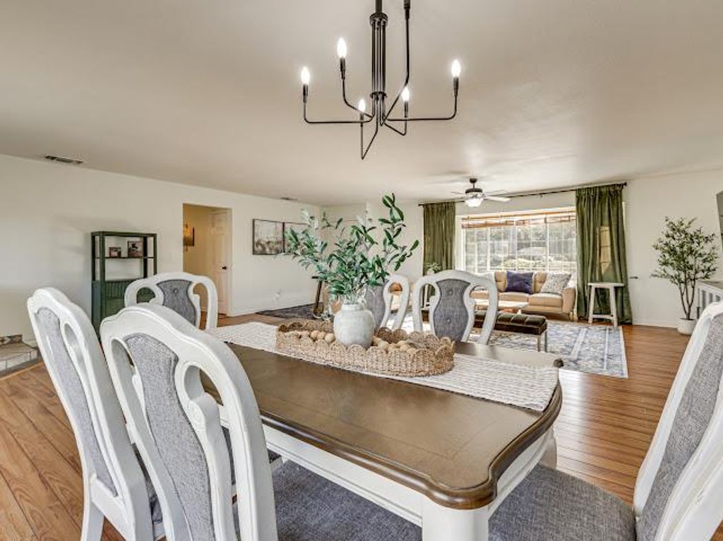 Image 15 of property listing at 42485 John Muir Drive, Coarsegold, CA 93614