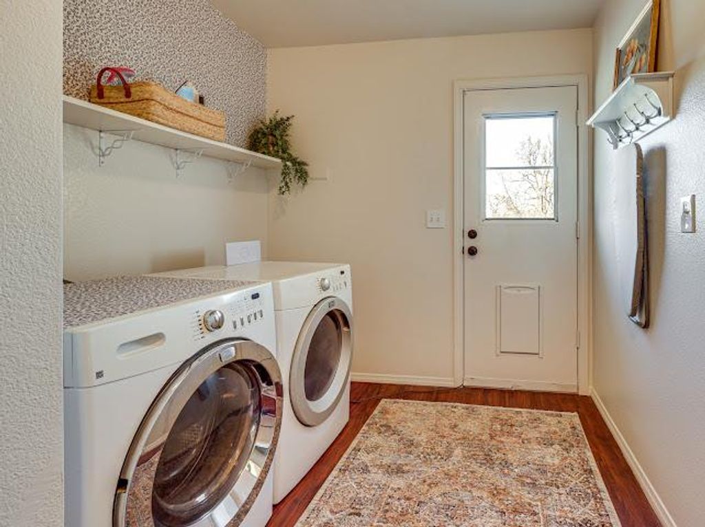 Image 20 of property listing at 42485 John Muir Drive, Coarsegold, CA 93614