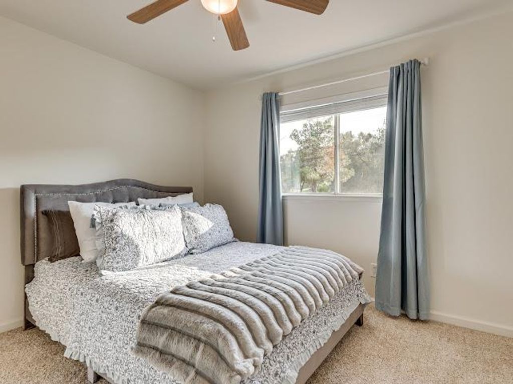 Image 21 of property listing at 42485 John Muir Drive, Coarsegold, CA 93614