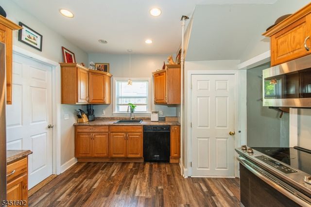 6 N Mount Olive Rd, Mount Olive Twp., NJ 07828