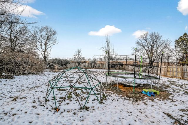 2801 W Washita Street, Springfield, MO 65807