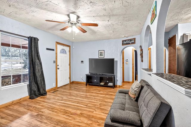 2801 W Washita Street, Springfield, MO 65807