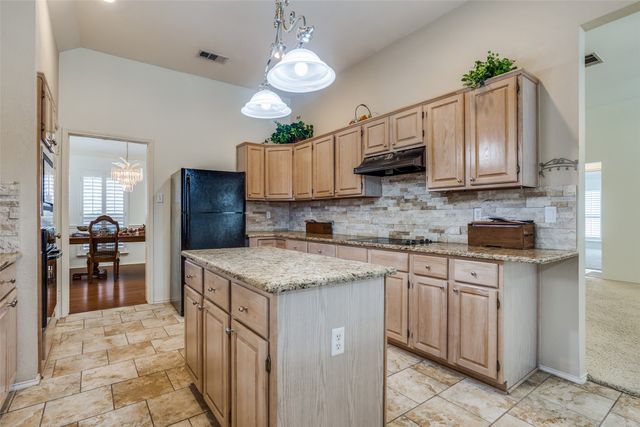 8402 Hartford Drive, Rowlett, TX 75089