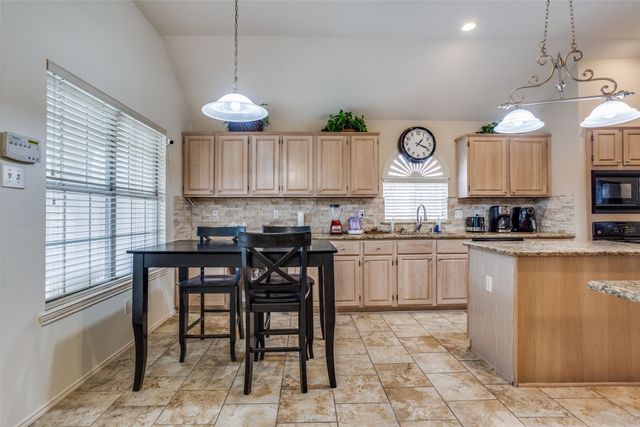 8402 Hartford Drive, Rowlett, TX 75089