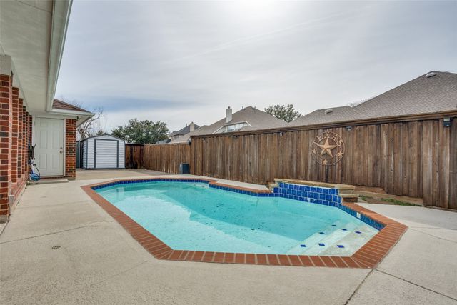 8402 Hartford Drive, Rowlett, TX 75089