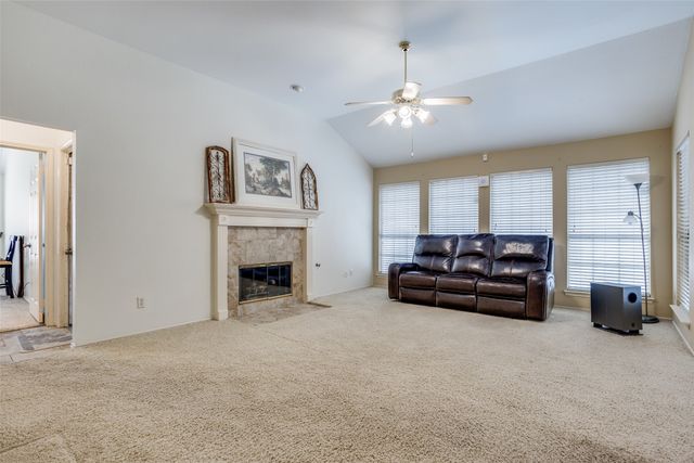 8402 Hartford Drive, Rowlett, TX 75089