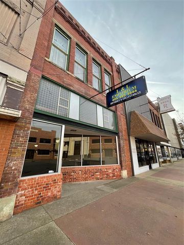 313 W Chickasha Avenue, Chickasha, OK 73018