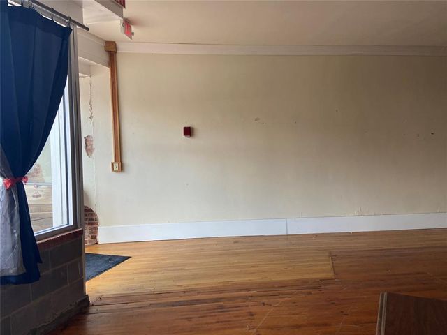 313 W Chickasha Avenue, Chickasha, OK 73018