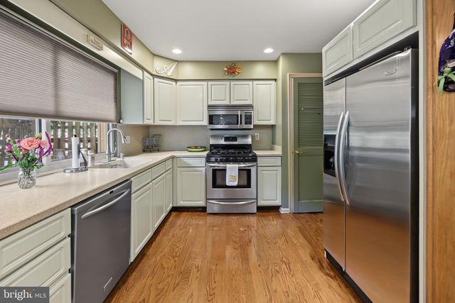 23 GOSHAWK CT, Voorhees, NJ 08043