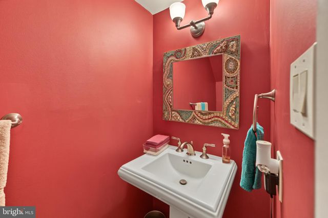 23 GOSHAWK CT, Voorhees, NJ 08043
