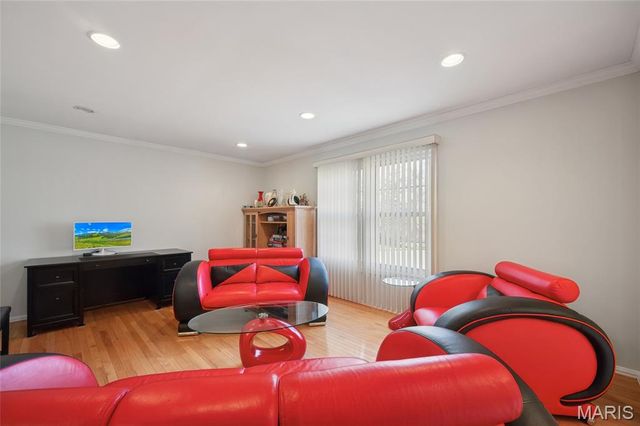 394 Branchport Drive, Chesterfield, MO 63017