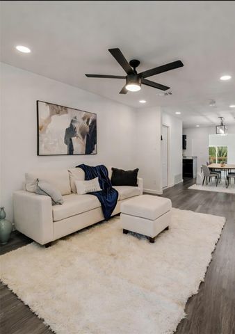 6913 Shannon DR, Austin, TX 78724