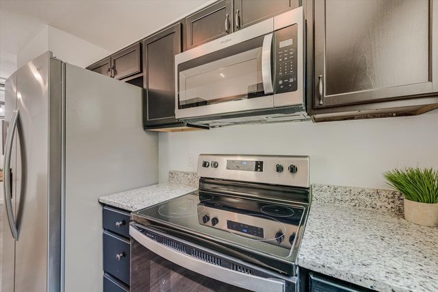 6913 Shannon DR, Austin, TX 78724