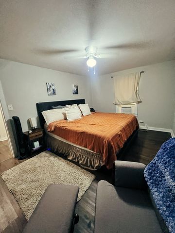 308 N Bois D Arc Street, Savoy, TX 75479