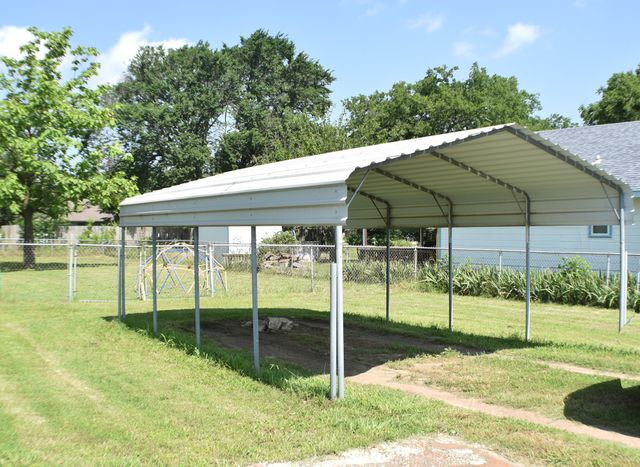 308 N Bois D Arc Street, Savoy, TX 75479