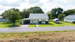 308 N Bois D Arc Street, Savoy, TX 75479