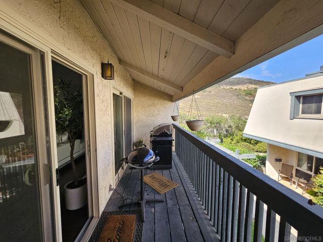 6993 Caminito Curva, San Diego, CA 92119