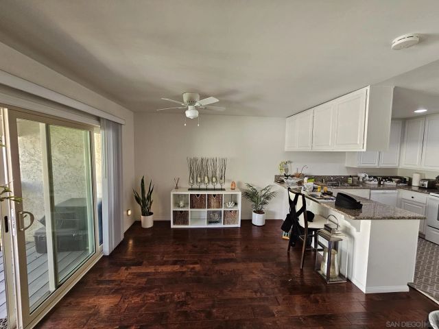 6993 Caminito Curva, San Diego, CA 92119
