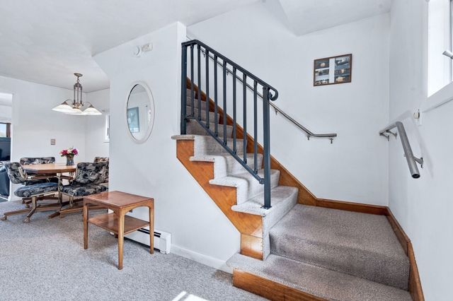 28 Arlington Rd, Wareham, MA 02571