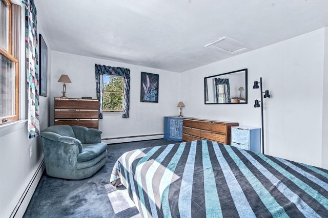 28 Arlington Rd, Wareham, MA 02571