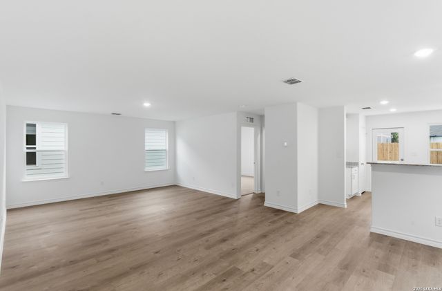 13324 Palm Frond, San Antonio, TX 78245
