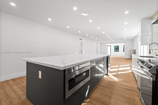 665 NE 117th st, Biscayne Park, FL 33161