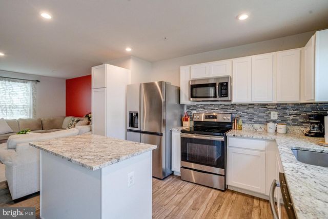 5 SHIREHALL CT, Middle River, MD 21220