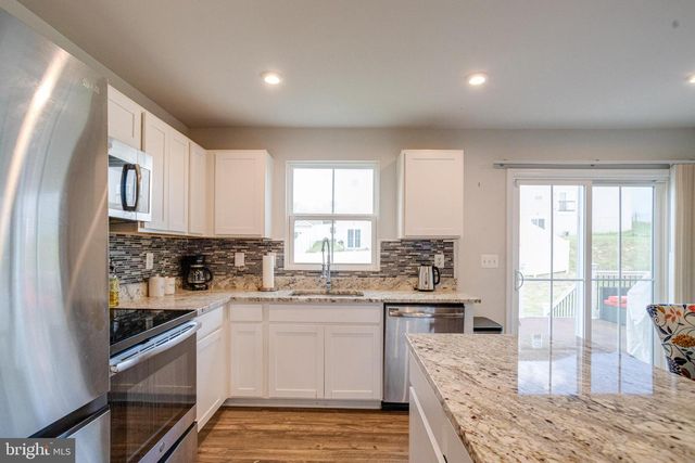 5 SHIREHALL CT, Middle River, MD 21220