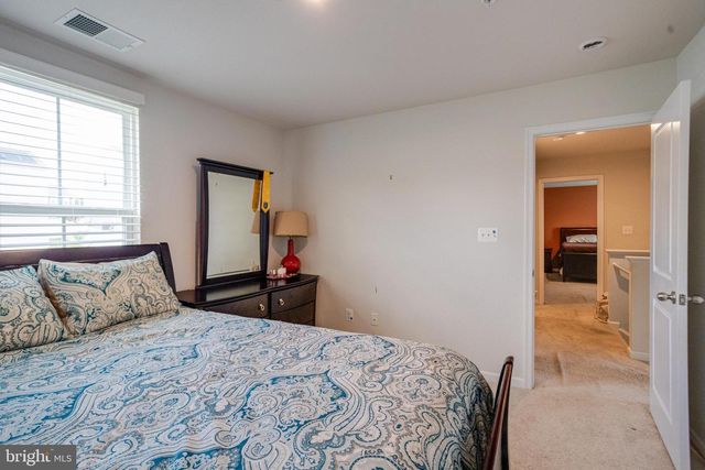 5 SHIREHALL CT, Middle River, MD 21220