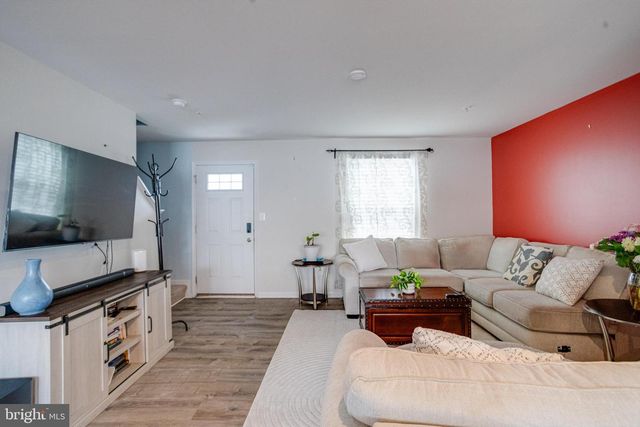 5 SHIREHALL CT, Middle River, MD 21220