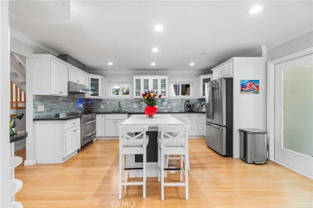 Image 13 of property listing at 1510 E Maple Avenue, El Segundo, CA 90245