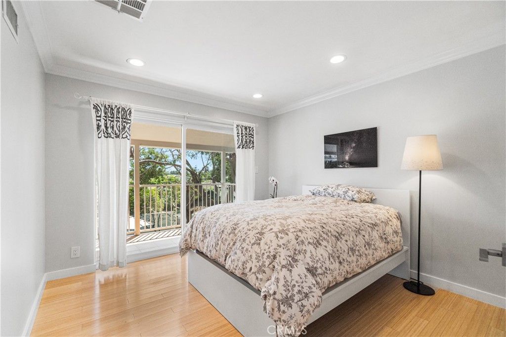 Image 22 of property listing at 1510 E Maple Avenue, El Segundo, CA 90245