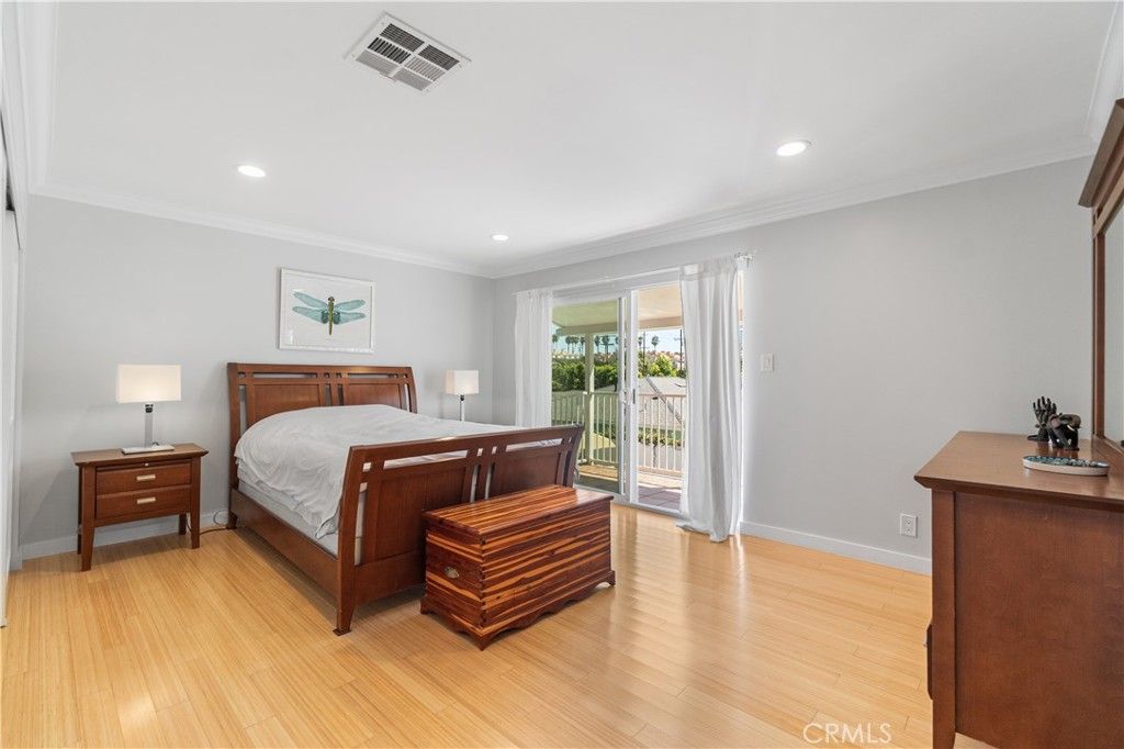 Image 26 of property listing at 1510 E Maple Avenue, El Segundo, CA 90245