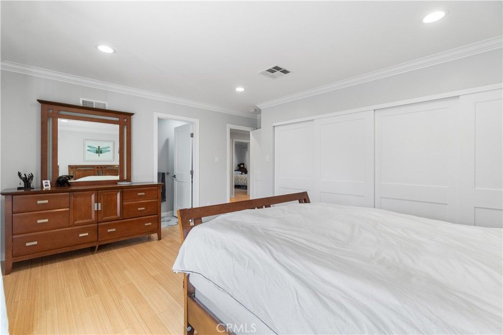 Image 27 of property listing at 1510 E Maple Avenue, El Segundo, CA 90245