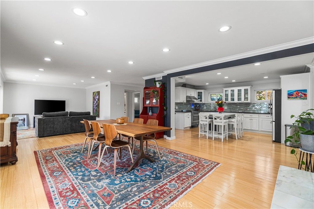 Image 6 of property listing at 1510 E Maple Avenue, El Segundo, CA 90245