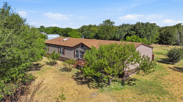 110 Draper Drive, Springtown, TX 76082