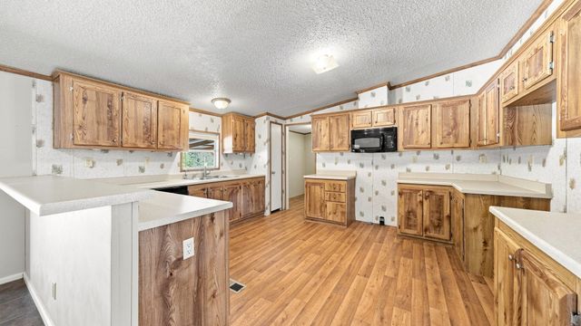 110 Draper Drive, Springtown, TX 76082