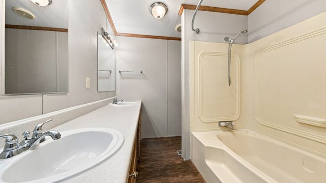110 Draper Drive, Springtown, TX 76082